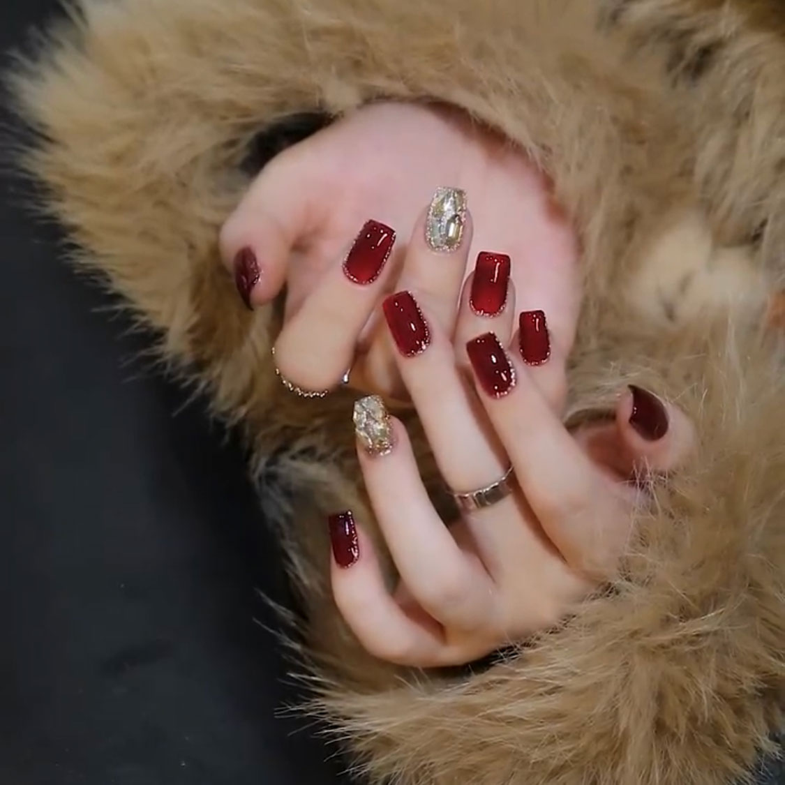 酒红色猫眼气质显白纯手工穿戴甲