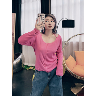 春装300斤大码女装打底衫上衣200斤胖MM设计感小众纽扣长袖T恤240