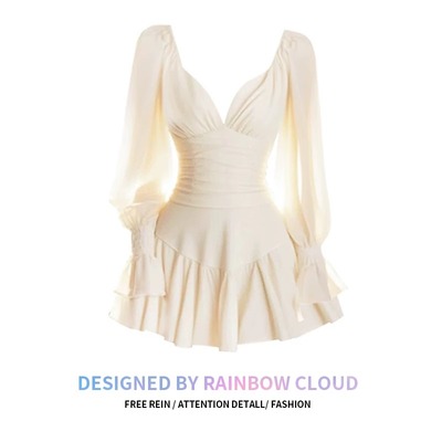 收腰露锁骨短裙泡泡袖褶皱