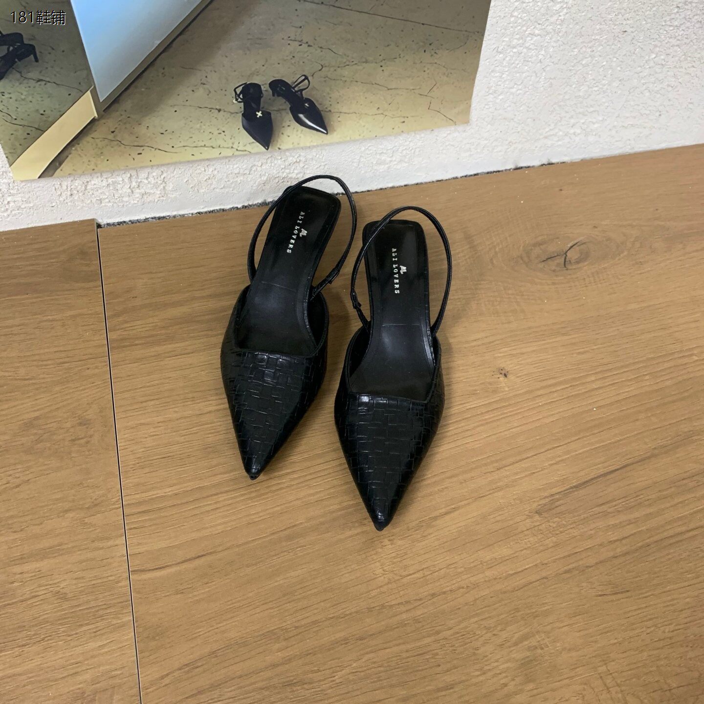 ALILOVERS法式气质尖头