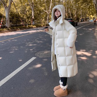 外套 白鸭绒宽松过膝加厚连帽冬季 羽绒服女2025新款 云朵泡芙中长款