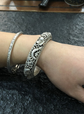 民族风苗银浮雕龙纹镂空百搭手镯时尚复古仿老银粗圆厚重镯子女