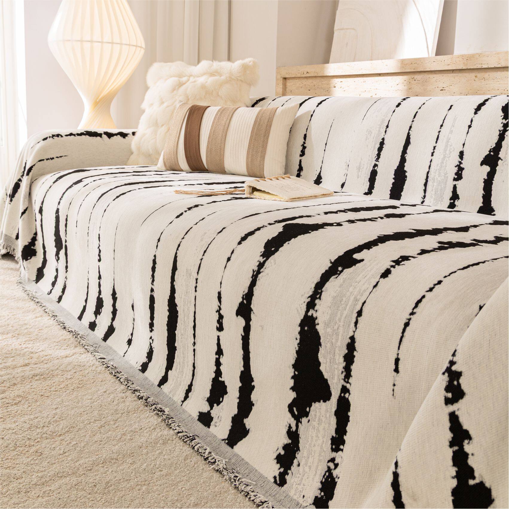 轻奢高级感沙发巾2026新款四季通用全盖一整张盖布防猫抓沙发套罩