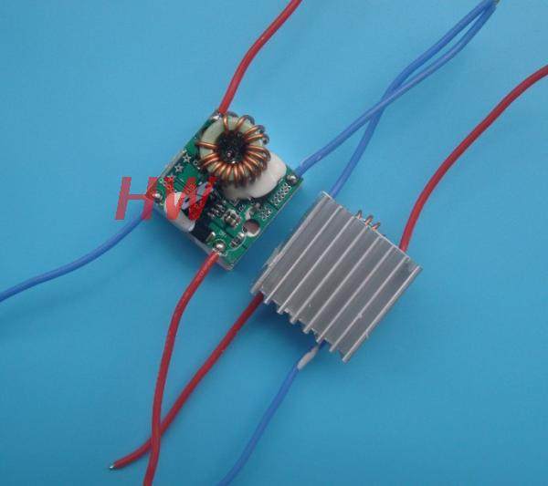 新款12V 1-3串U2 T5 T6 LED灯珠驱动板 摩托车汽车灯改装带散热器