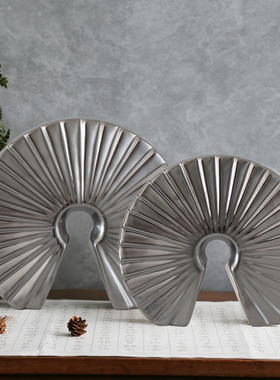 扇形新中式风会所书柜软装饰品