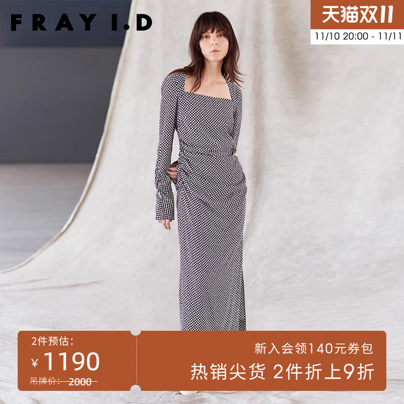 FRAY I.D2023春夏复古方领侧开叉抽褶碎花连衣裙FWFO231007