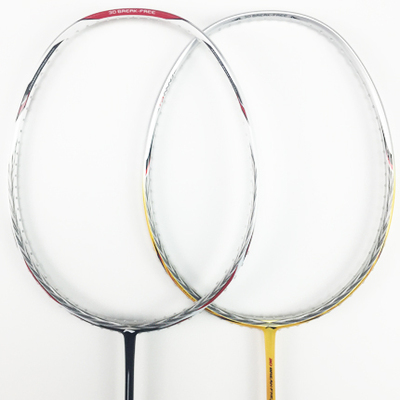 李宁进攻型羽毛球拍