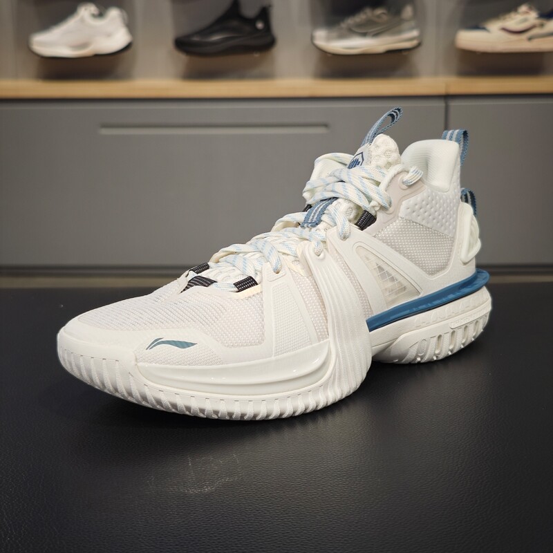 李宁篮球鞋2024秋季反伍暴风男子减震回弹中帮篮球外场鞋ABFU017