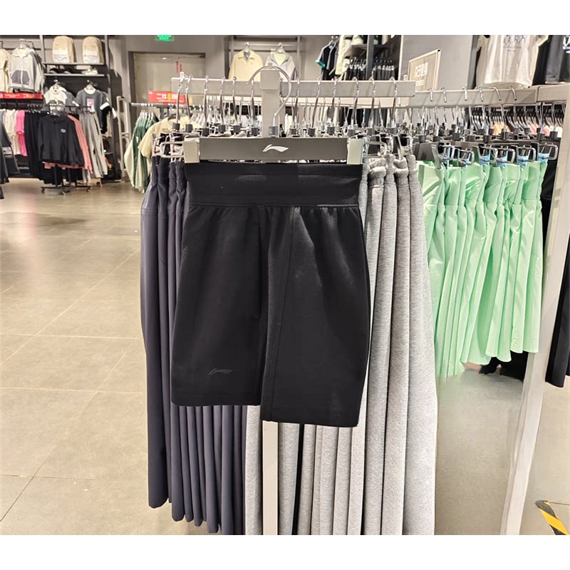 李宁 女子运动短裤2024夏季新品健身系列舒适透气三分裤AKSU554