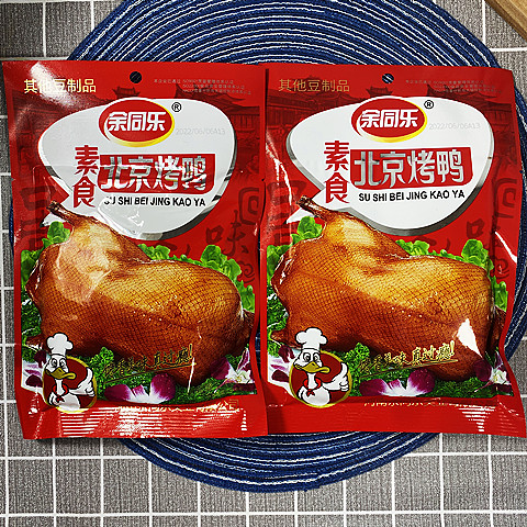 10袋余同乐北京烤鸭辣条76克大豆制品麻辣串怀旧8090后麻辣小零食