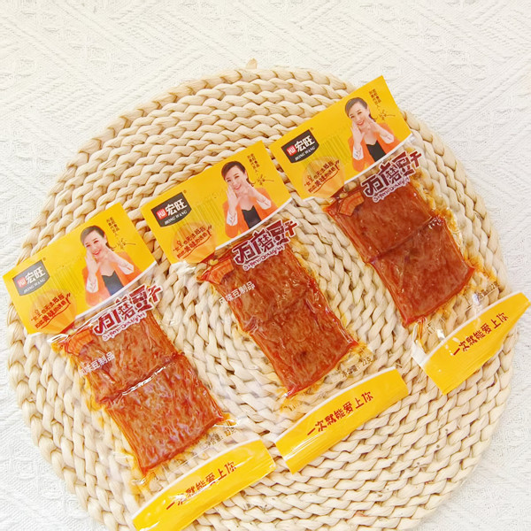 30袋宏旺石磨豆干22克辣条豆皮豆腐干风味豆制品素肉零食,零食/坚果/特产,豆腐干,淘宝优惠券,粉丝福利购,淘宝优惠卷