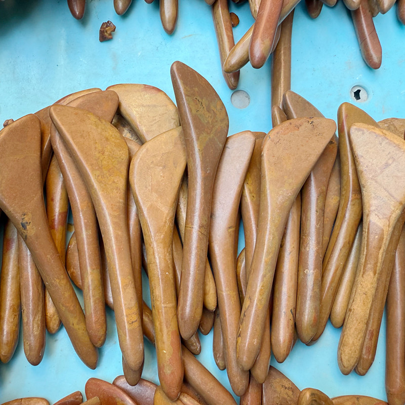 瑕疵品处理泗滨红砭石刮痧板点穴笔拨筋棒手球运动能量球头面眼部