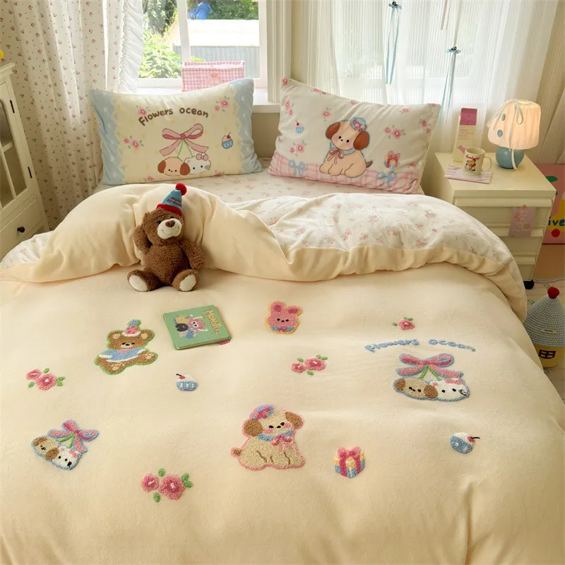 卡通萌趣小清新毛巾绣牛奶绒四件套冬季加厚保暖法兰绒床单三件套,床上用品,床品套件/四件套/多件套,淘宝优惠券,粉丝福利购,淘宝优惠卷