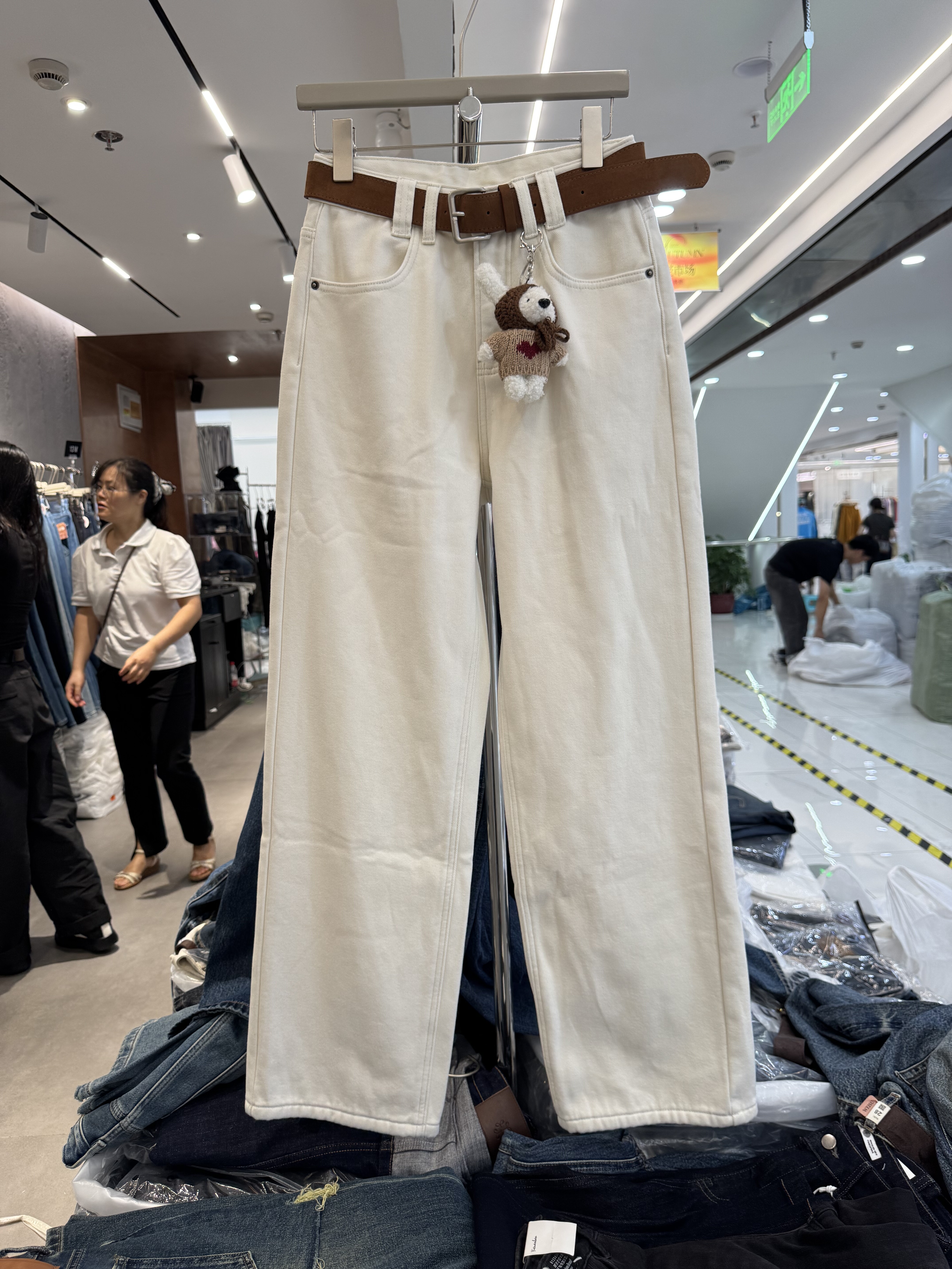 Jeans68659高腰显瘦百搭加绒加厚直筒裤女冬季新款窄版阔腿拖地裤