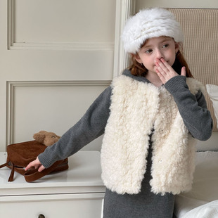 女童毛毛马甲洋气儿童皮草保暖中大童小孩短款羊羔毛背心外穿坎肩