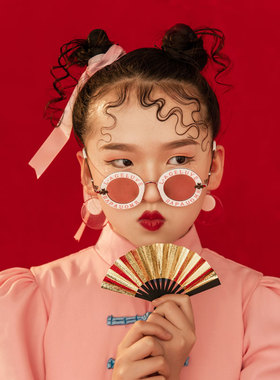 8CM迷你小扇子娃娃头饰扇子折扇红色婚纱拍摄道具中国风创意金色