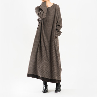 城市山民UrbanTribe2026春女式羊毛色织格廓形连衣裙CF99285