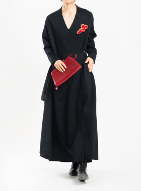 城市山民UrbanTribe2026春女式棉混纺偏襟连衣裙配别针CF99270