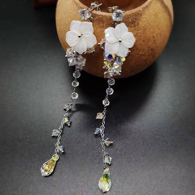 设计师手工母贝水晶耳环女韩国长款气质网红流苏个性潮人夸张耳饰