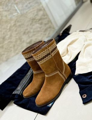 欧洲站2025冬季新款真皮女鞋牛反绒平底休闲百搭潮鞋短靴