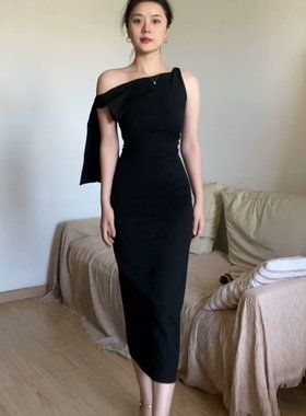 夏季新款女士气质收腰Kylie同款斜肩飘带连衣裙过膝长裙包臀性感