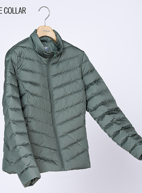 white collar米白灰绿绗缝立领拉链薄羽绒短衣GAD03A601