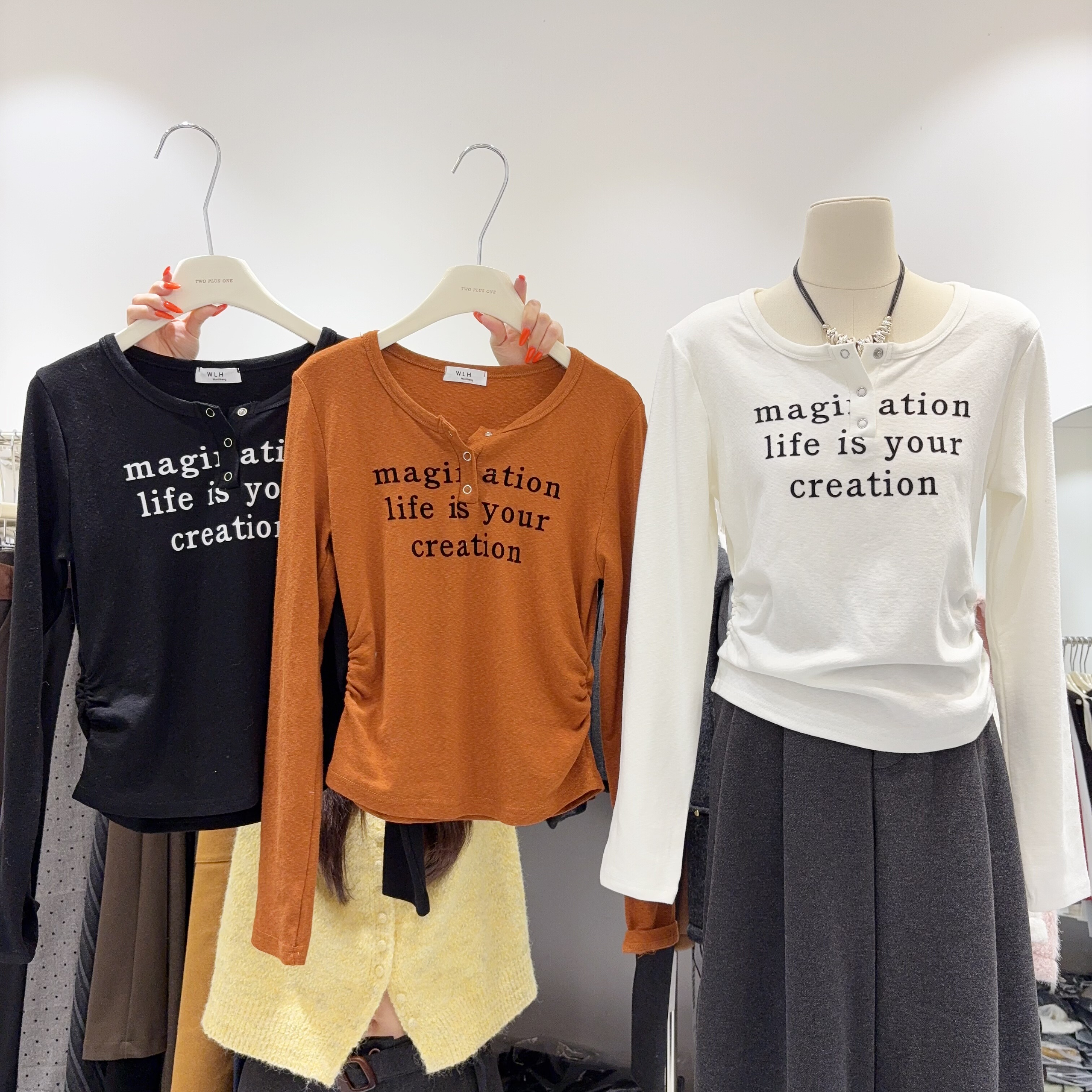 韩国东大门小众字母印花T恤女长袖修身显瘦抓绒打底衫上衣弹力