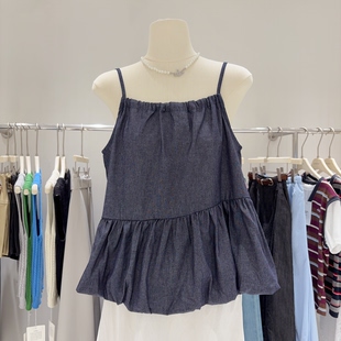 韩系设计感牛仔蓝吊带背心女辣妹款气质花苞吊带外穿度假休闲上衣