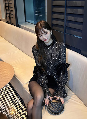 宁芙心心 原创设计 性感俏皮 黑丝绒蝴蝶结长袖圆领雪纺衫上衣