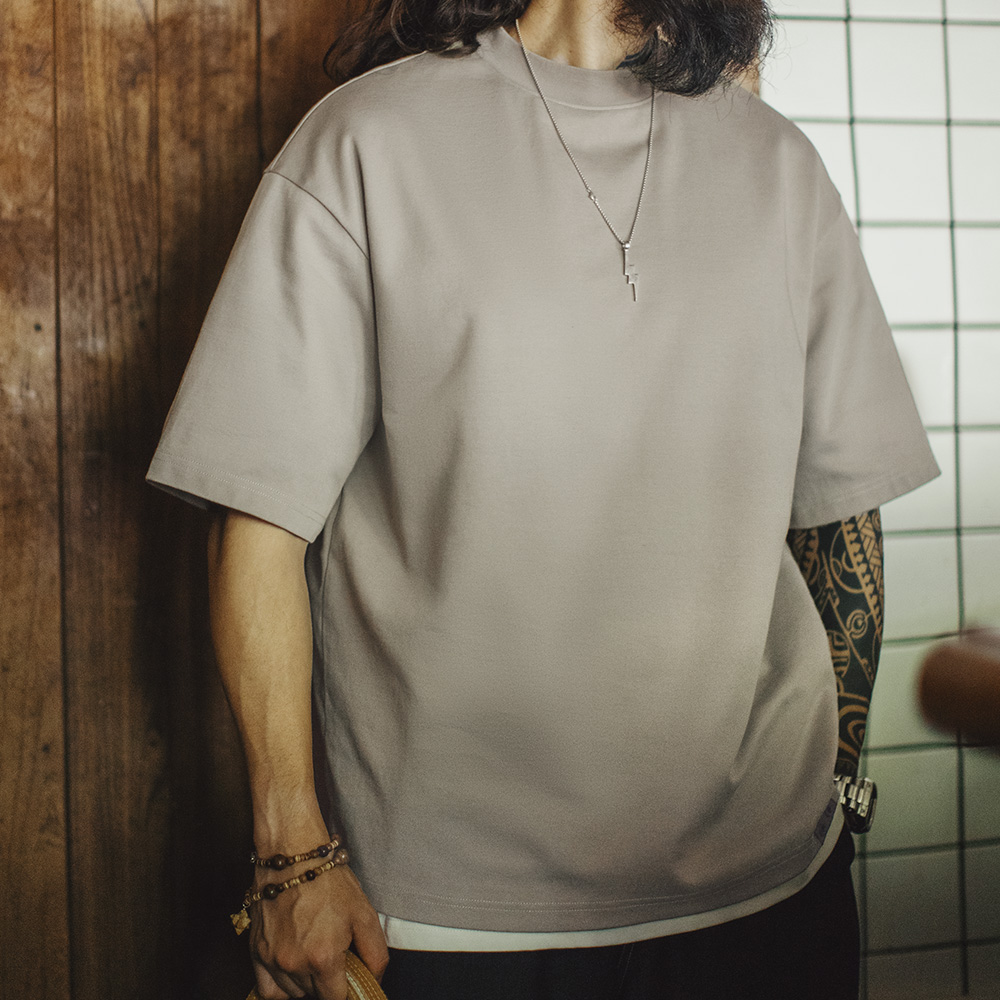马登工装美式灰色小高领半袖T恤