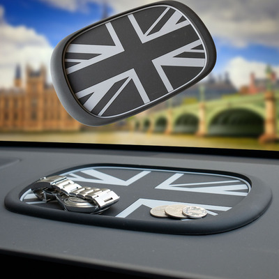 汽车摆件手机仪表台置物垫耐高温车载防滑垫车用摆件多用途防滑垫