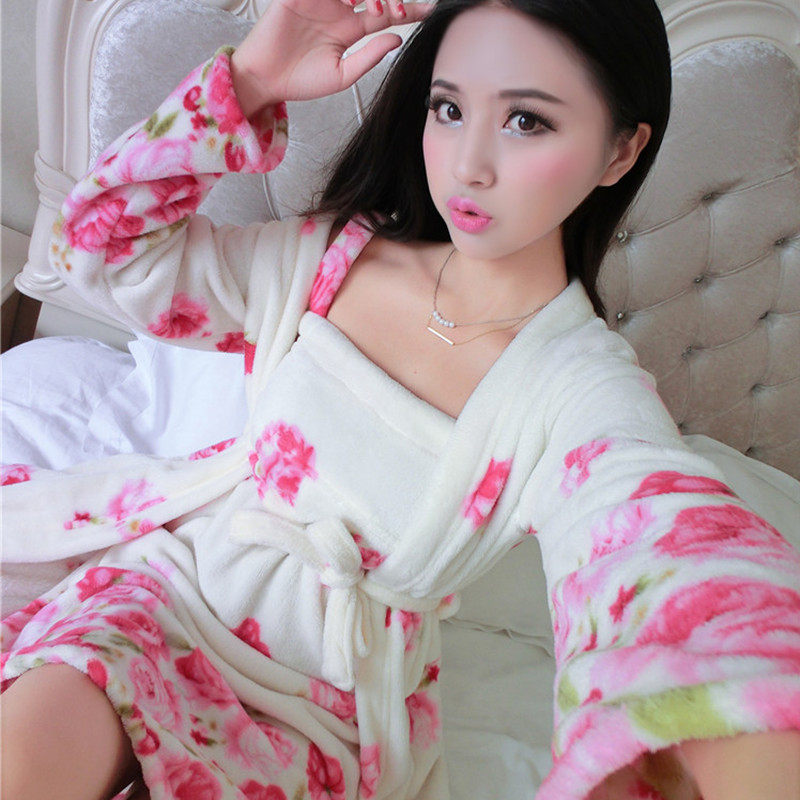 Peignoir jeunesse NATORI Trois pièces robe - Ref 601278 Image 3