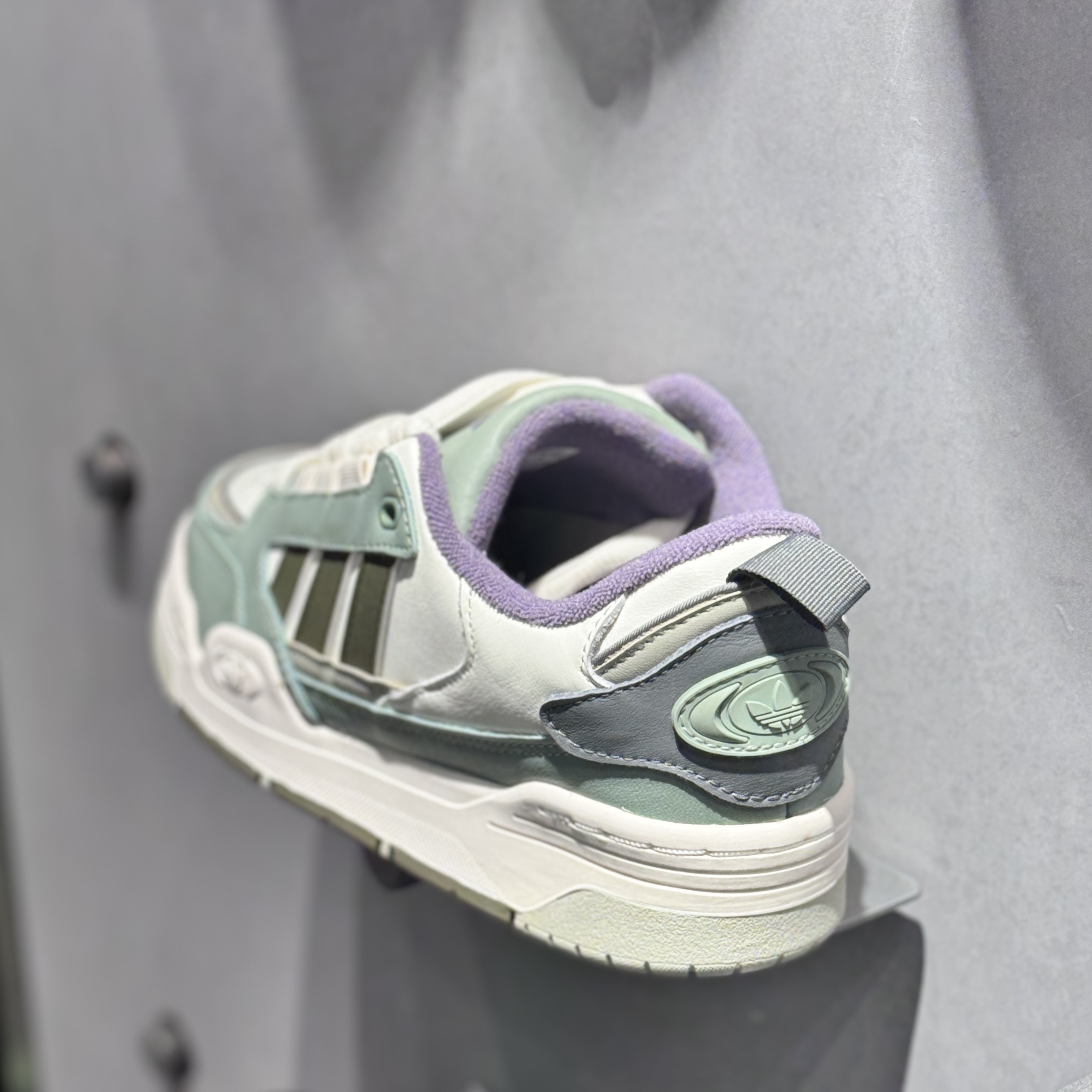 Adidas/阿迪达斯正品三叶草男女经典复古轻便运动板鞋JR8349
