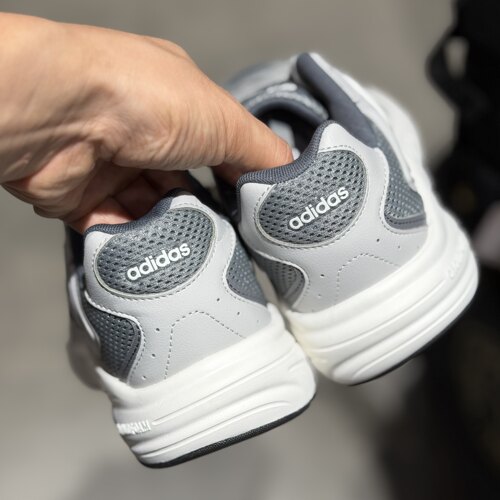 Adidas阿迪达斯男子透气网眼面料缓震耐磨休闲运动鞋JR5154