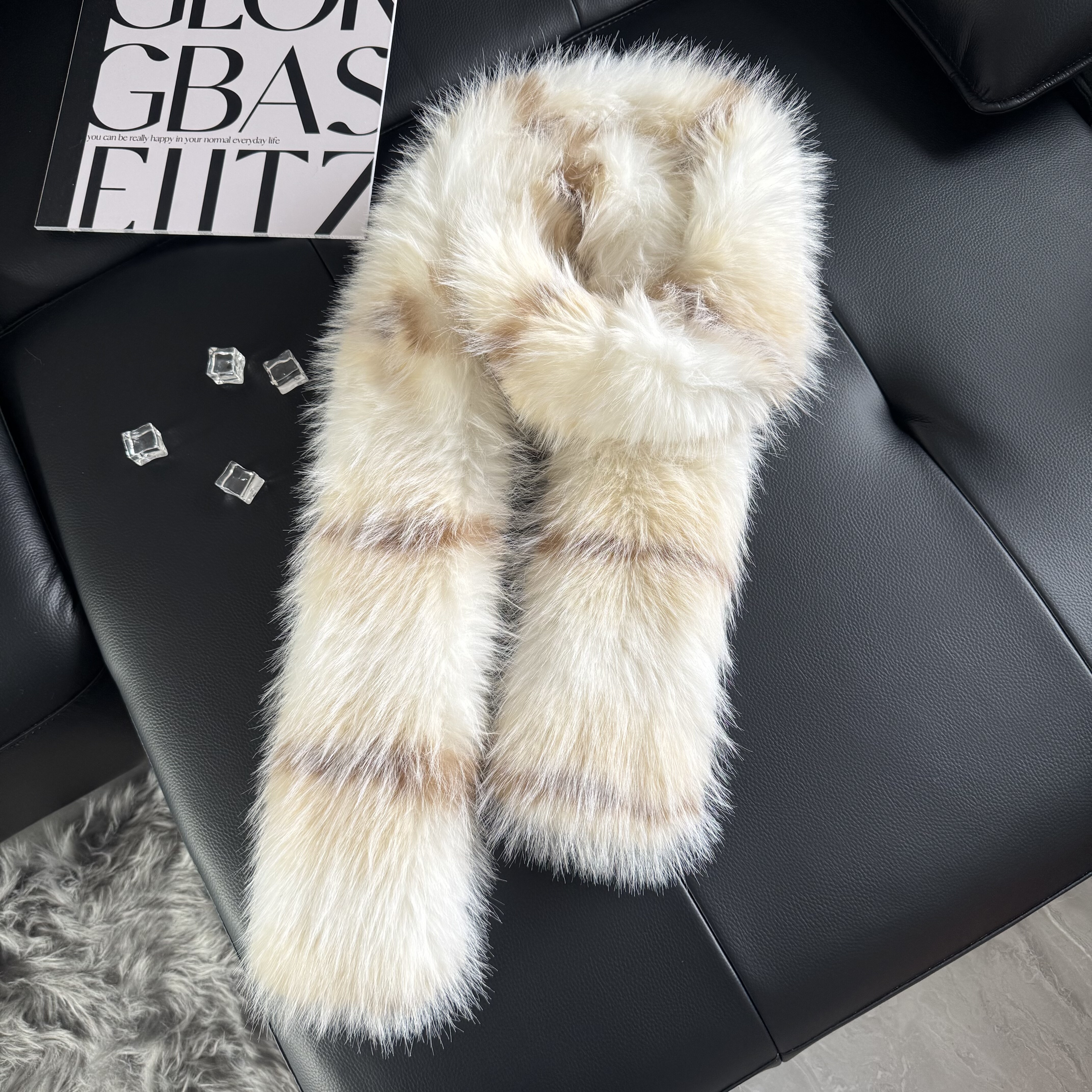 秋冬新款仿狐狸毛皮草围巾加厚保暖围脖气质凹造型毛绒围脖女时髦