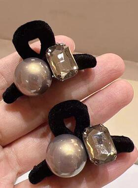 高级感丝绒灰色水钻刘海小抓夹女2024新款发卡鲨鱼夹发饰发夹头饰