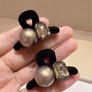 高级感丝绒灰色水钻刘海小抓夹女2024新款发卡鲨鱼夹发饰发夹头饰