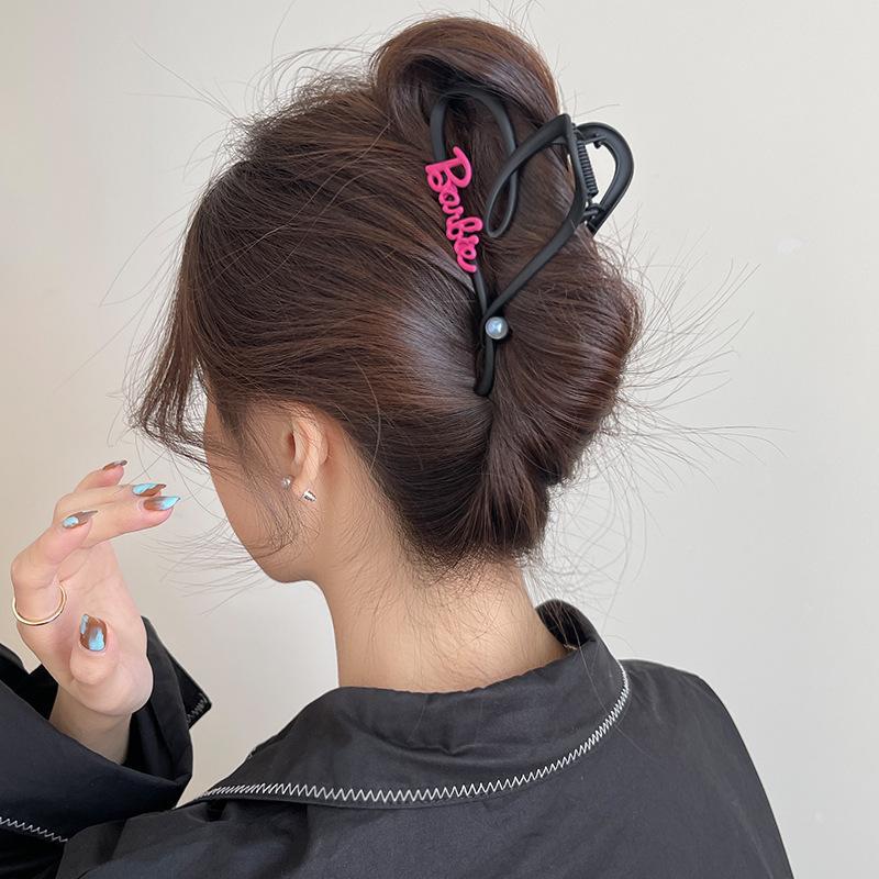 大号百搭鲨鱼夹子头饰小众设计发夹女2024新款后脑勺简约爱心抓夹