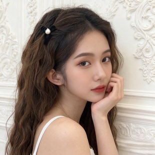 丝绒蝴蝶结珍珠小号抓夹女2025新款高级感后脑勺发夹可爱边夹头饰