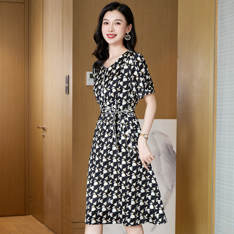 品牌连衣裙女真丝碎花气质职业2025年新款收腰显瘦桑蚕丝中长款潮