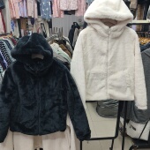 冬季 上新限时优惠出口欧单外贸黑白保暖水貂绒拉链连帽收袖 短外套