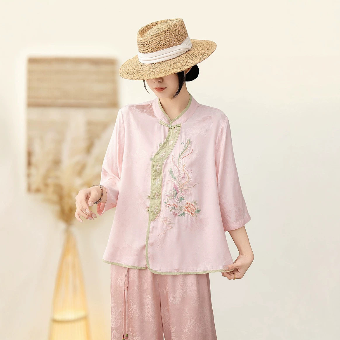 立领刺绣斜襟人丝衬衫女夏季民族风服饰提花盘扣缎面衬衣复古茶服