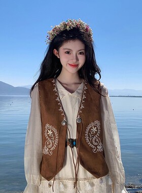 波西米亚复古刺绣马甲背心宽松显瘦度假穿搭无袖坎肩外搭小众上衣