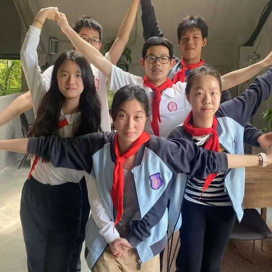 上交大附属黄浦实验中学校服运动