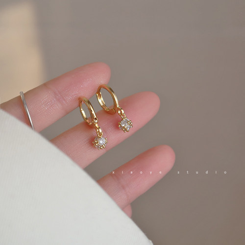 K金闪钻魔方球耳扣925纯银耳环小众设计感耳圈饰品气质百搭潮耳钉