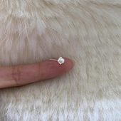 925银针方形珍珠耳钉简约小巧精致高级感设计百搭睡觉不用摘耳环