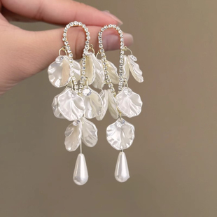 925银针白色花朵夸张耳环超仙轻奢高级感长款 流苏珍珠耳饰氛围感
