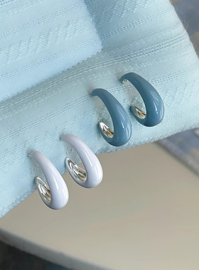 温柔奶蓝色C形滴釉耳环925银针独特小众设计感耳钉轻奢高级感耳饰