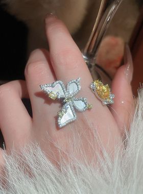 独特奢华黄钻蝴蝶花朵仿贝母镶钻开口戒指百搭时尚高级感手饰女