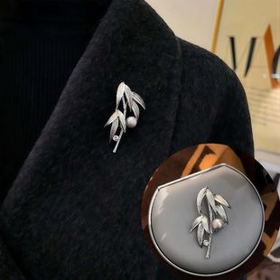 新中式翠竹珍珠胸针国风竹叶镶钻别针气质通勤西装旗袍百搭配饰